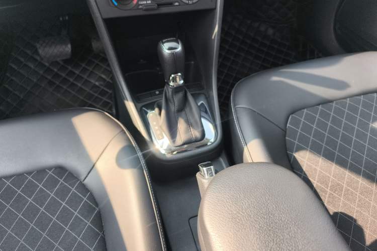 Used Skoda Rapid 2019 1.5L Automatic Comfort Edition China VI Standard