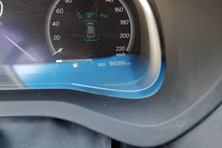 Used Toyota Venza 2023 2.5L Smart Electric Hybrid Dual-Drive Prestige Version Odometer Close Up