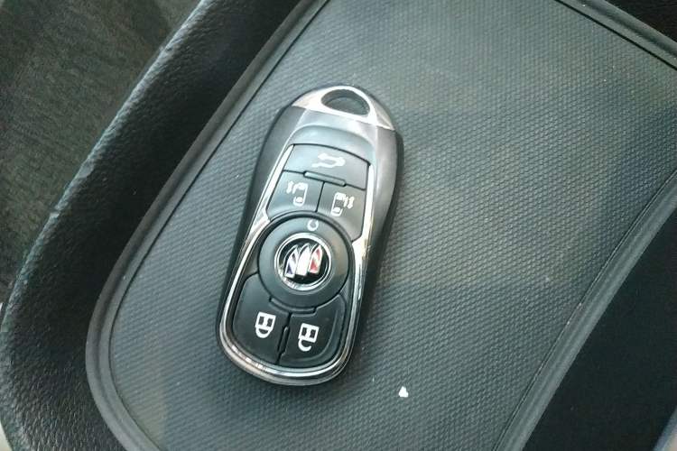 Used Buick GL8 2020 Avenir Avia Six-Seat Deluxe Edition
