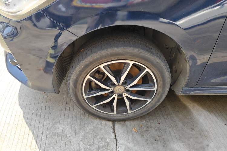 Used BYD Song MAX 2017 1.5T Manual Smart Connect Luxury 7-Seater