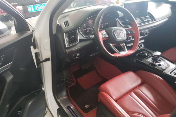 Used Audi Q5L 2021 40 TFSI Luxury Dynamic Edition Driver Seat