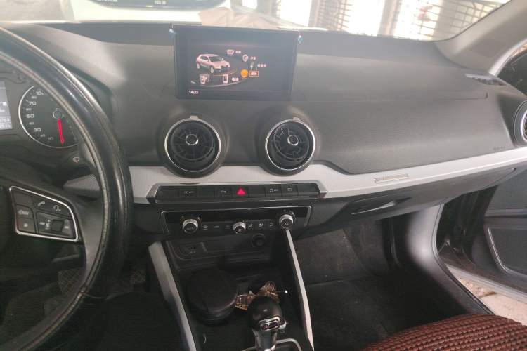 Used Audi Q2L 2018 35 TFSI Fashion Elegant Version China V