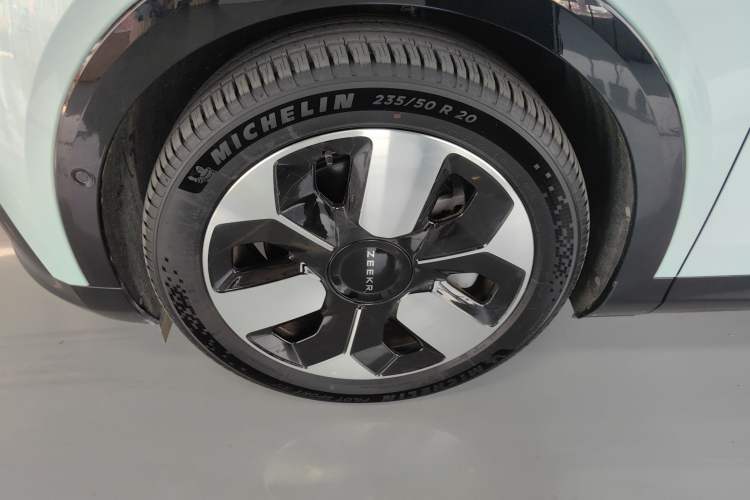 Used Zeekr MIX 2025 Intelligent Driving Version Left Front Wheel Hub