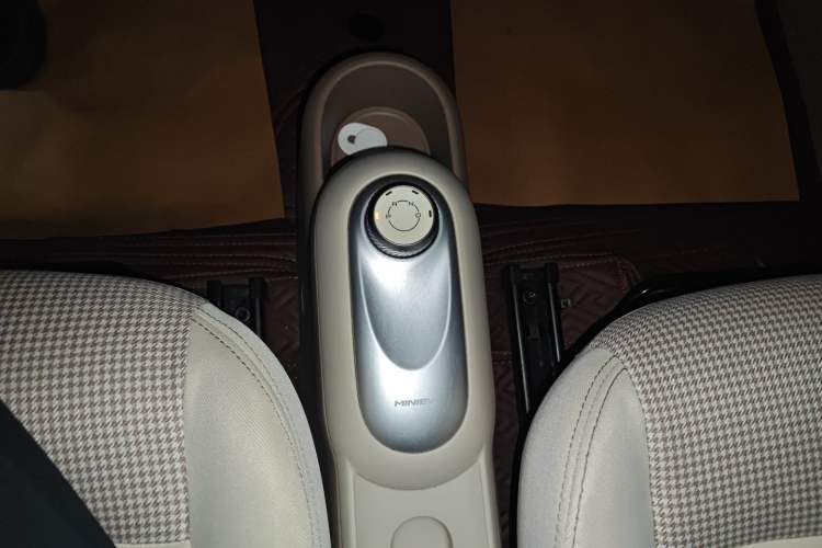 Used Wuling Hongguang MINIEV 2025 Four-Door Version Zhenxiang+ Edition