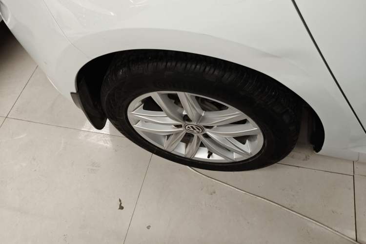 Used Volkswagen Golf 2018 1.6L Automatic Comfort Model Exterior 5