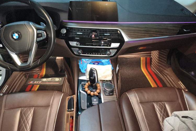 Used BMW 5 Series 2019 Updated 530Li xDrive Luxury Package Audio And AC Panel