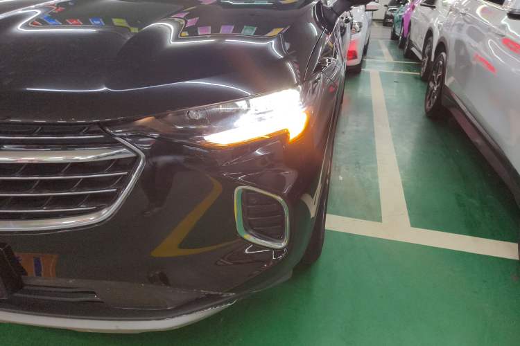 Used Buick Envision 2022 Encore S 552T Two-Wheel Drive Elite Model
