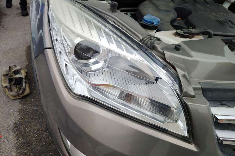 Used CHANGAN CS35 2015 1.6L Automatic Luxury Model China IV Standard Right Front Headlight