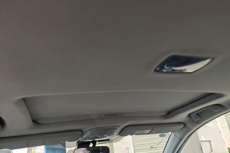 Used Haval H6 2015 Upgraded Model 1.5T Manual Two-Wheel Drive Elite Version Headliner