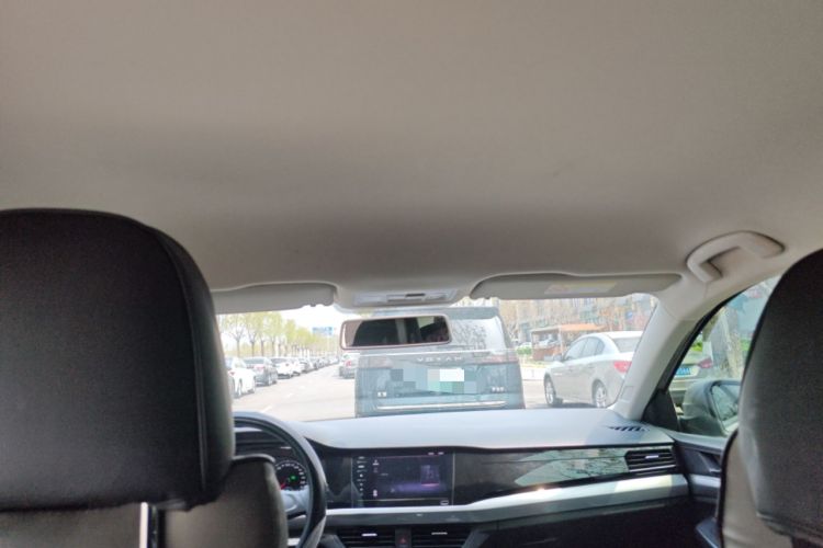 Used Volkswagen Bora 2019 1.5L Automatic Fashion Model Headliner