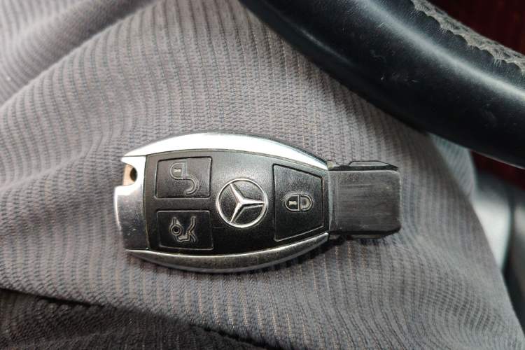 Used Mercedes-Benz C-Class 2011 C 200 CGI Fashion Model