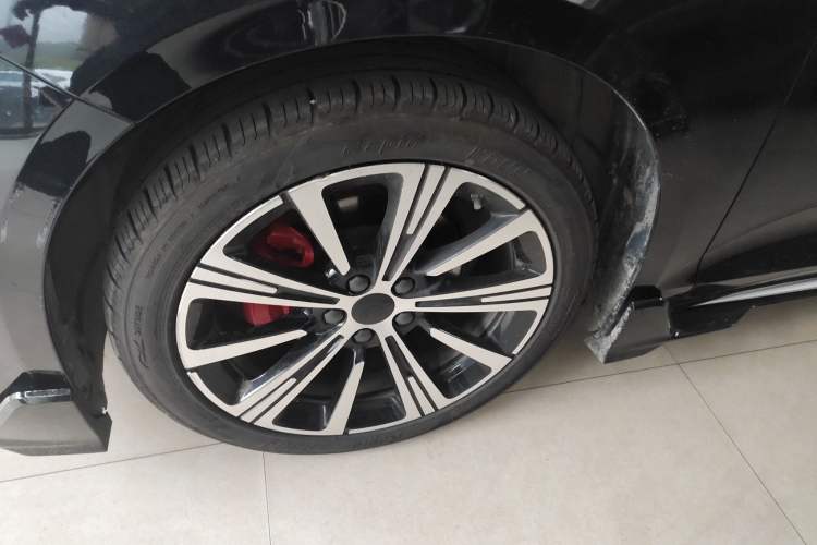 Used Geely Auto Preface 2025 Dongfang Yao 1.5TD Kunlun Edition Left Front Wheel Hub