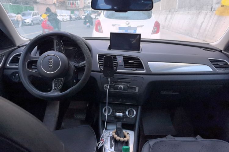 Used Audi Q3 2015 30 TFSI Comfort Model