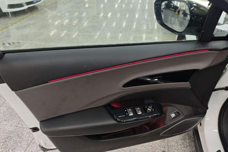 Used Hongqi EH7 2024 690 Pro