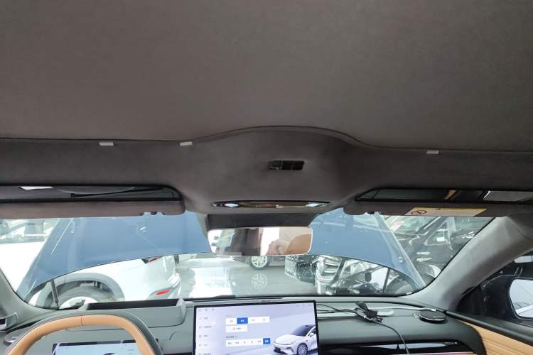 Used Geely Galaxy 8 2025 130km EM-P Starship Edition