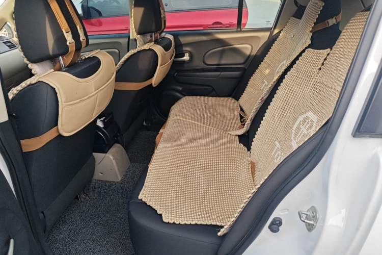 Used Venucia R50 2015 1.6L Manual Fashion Edition Left Rear Seat