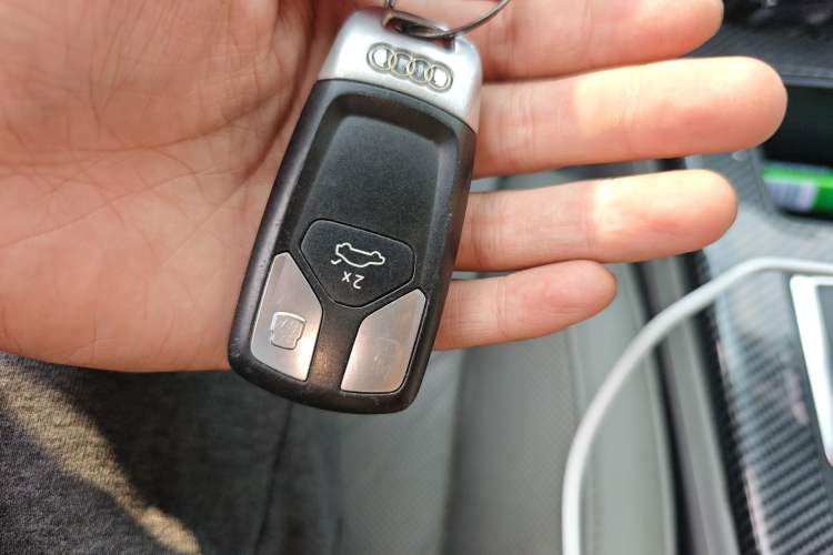 Used Audi A4L 2020 40 TFSI Fashion Dynamic Model
