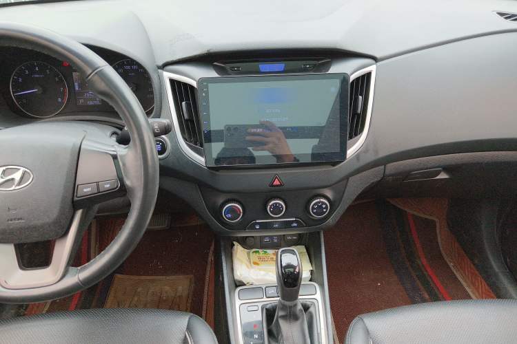 Used Hyundai ix25 2015 1.6L Automatic Two-Wheel Drive Smart GLS Trim
