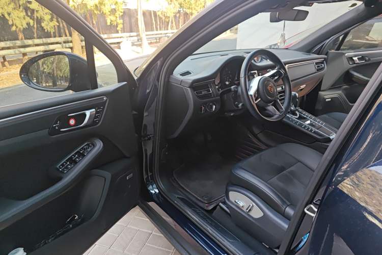 Used Porsche Macan 2021 Macan 2.0T
