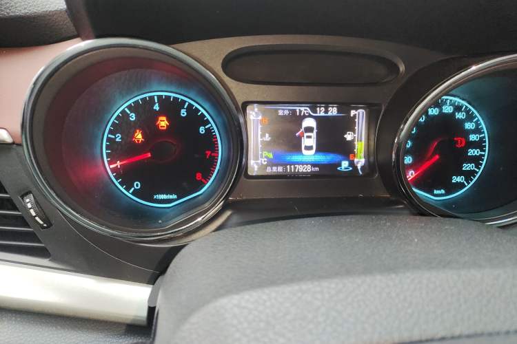 Used BYD G5 2014 1.5TID Automatic Prestige Model