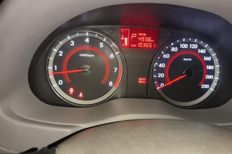 Used Hyundai Verna (older generation) 2010 Sedan 1.4L Automatic Fashionable GT Model Odometer Close Up