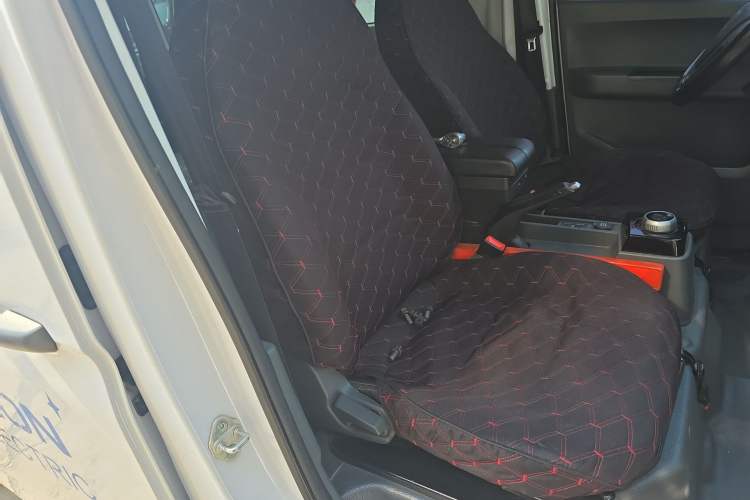 Used Farizon Xingxiang V 2024 Star Enjoy V6E Feature Edition Xuanwu 41.055 kWh Right Front Seat