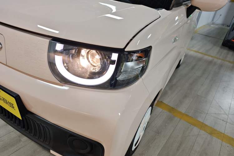 Used Chery QQ Ice Cream 2022 120km Conical Shape Lithium Iron Phosphate