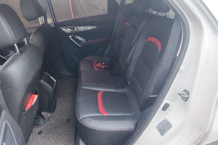 Used CHANGAN CS55 2018 1.5T Manual Colorful Model China V Standard Left Rear Seat