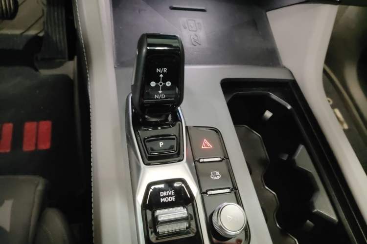 Used Lynk & Co 09 EM-P 2023 2.0TD EM-P Long-Range Version PM Six-Seater
