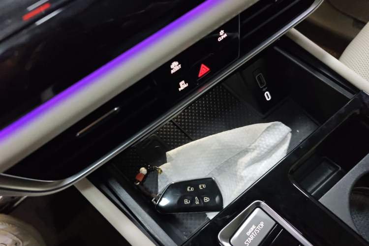 Used Volkswagen Viloran 2022 380TSI Prestige Edition
