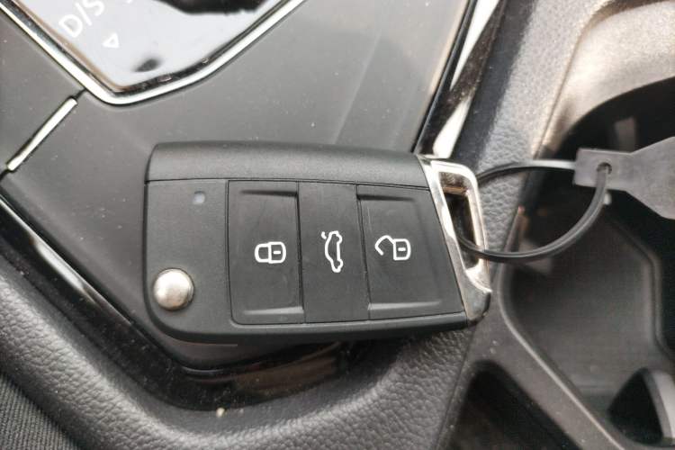 Used Volkswagen Tiguan L 2022 330TSI Automatic Two-Wheel Drive R-Line Enhanced Edition Vehicle Key