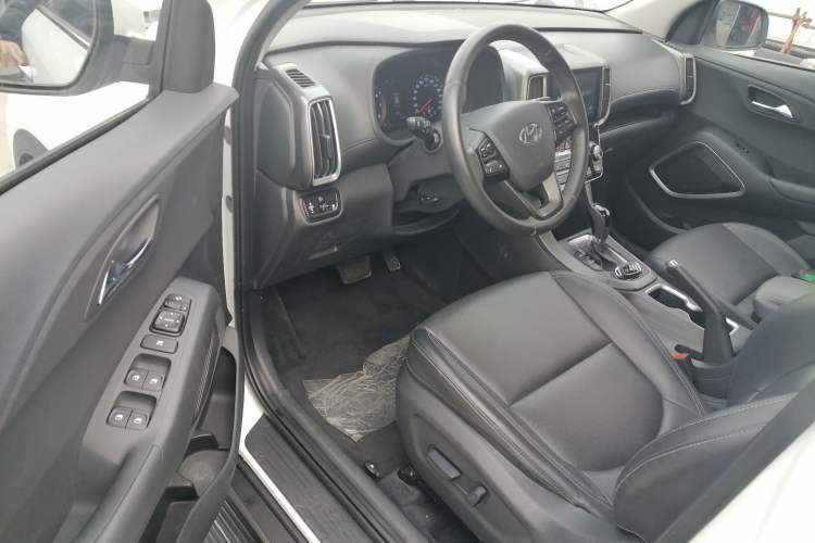 Used Hyundai ix35 2019 2.0L Automatic 2WD Zhiyong·Changxiang Edition China VI Standard
