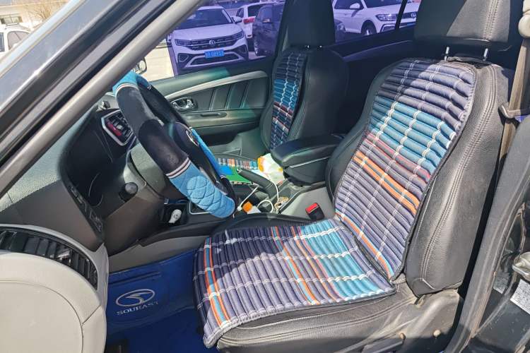 Used Soueast V3 Lingyue 2015 1.5L Manual Smart Edition Left Front Seat