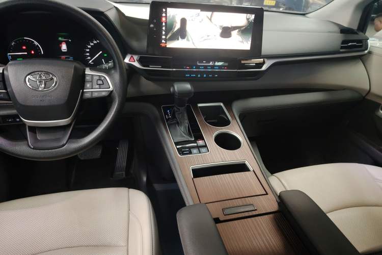 Used Toyota SIENNA 2021 2.5L Hybrid Comfort Edition Audio And AC Panel
