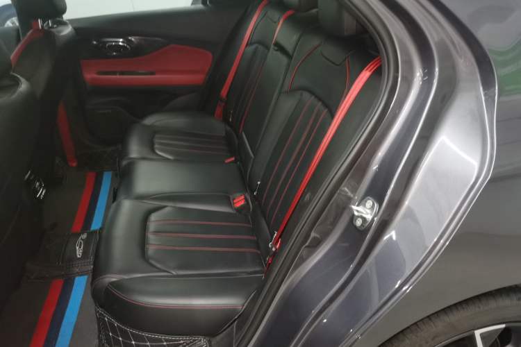 Used GAC Trumpchi EMPOW 2021 270T DCT J16 Version Left Rear Seat