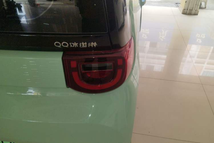 Used Chery New Energy QQ Ice Cream 2022 170km Sundae Phosphate Lithium-Ion