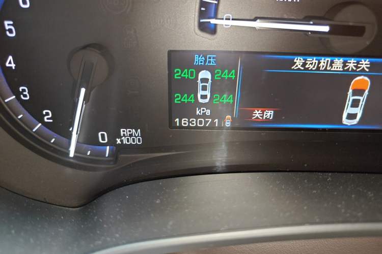 Used Cadillac XTS 2014 28T Comfort Version
