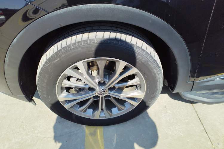 Used Buick Envision 2022 Encore Plus 652T Five-Seat Luxury Model