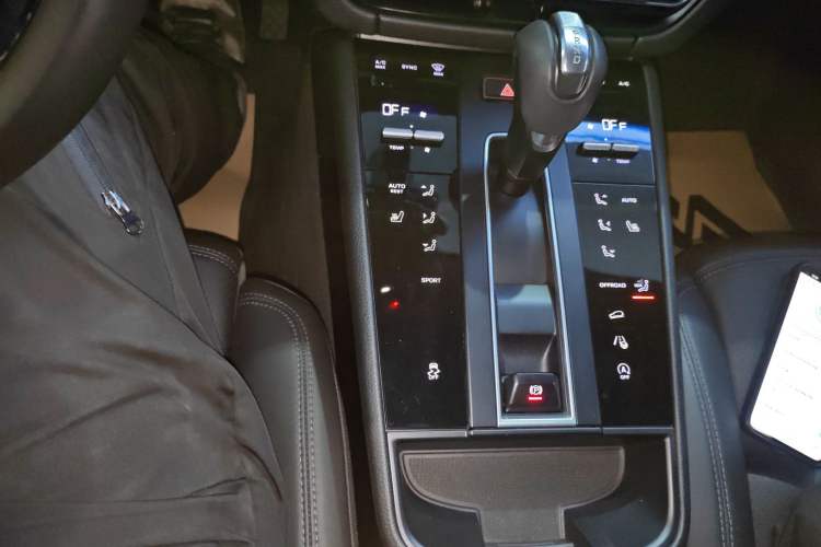 Used Porsche Macan 2022 Macan 2.0T