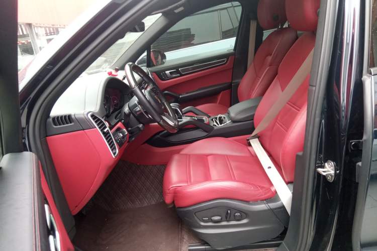 Used Porsche Cayenne E-Hybrid 2023 Cayenne E-Hybrid 2.0T Platinum Edition
