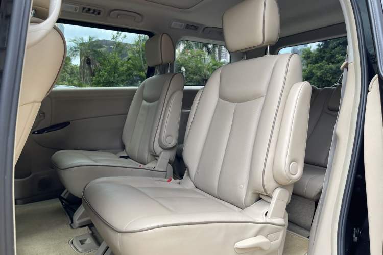 Used Nissan Quest 2015 3.5L SL
