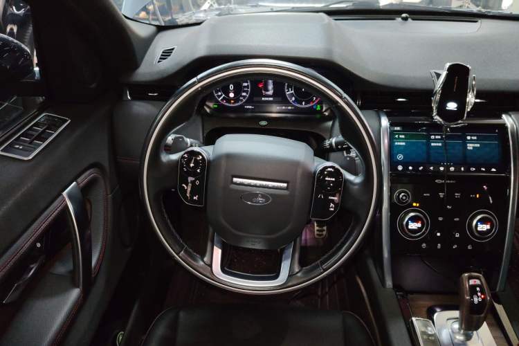 Used Land Rover Discovery Sport 2020 249 PS R-Dynamic Performance Edition Steering Wheel