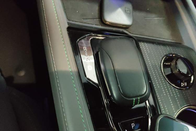 Used Zeekr 001 2022 Ultra-Long Range Dual-Motor YOU Version
