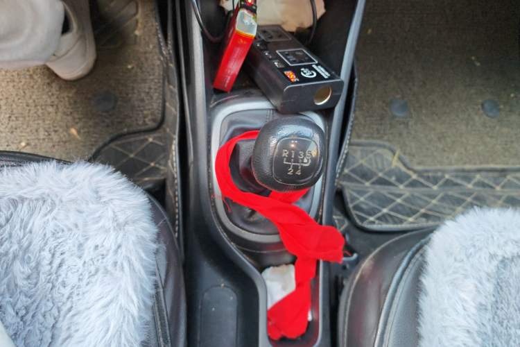 Used Kia K2 2015 Sedan 1.4L MT GLS