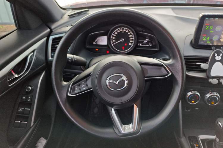 Used Mazda CX-4 2018 2.0L Automatic Two-Wheel Drive Blue Sky Dynamic Version China V Standard