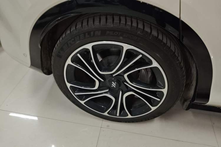 Used IM LS7 2025 New Edition Ultra
