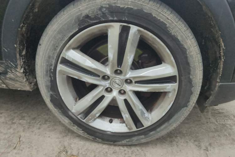 Used Zotye T700 2017 1.8T Manual Luxury Model
