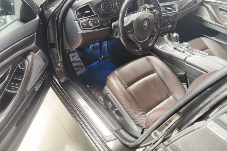 Used BMW 5 Series 2014 525Li Luxury Design Package