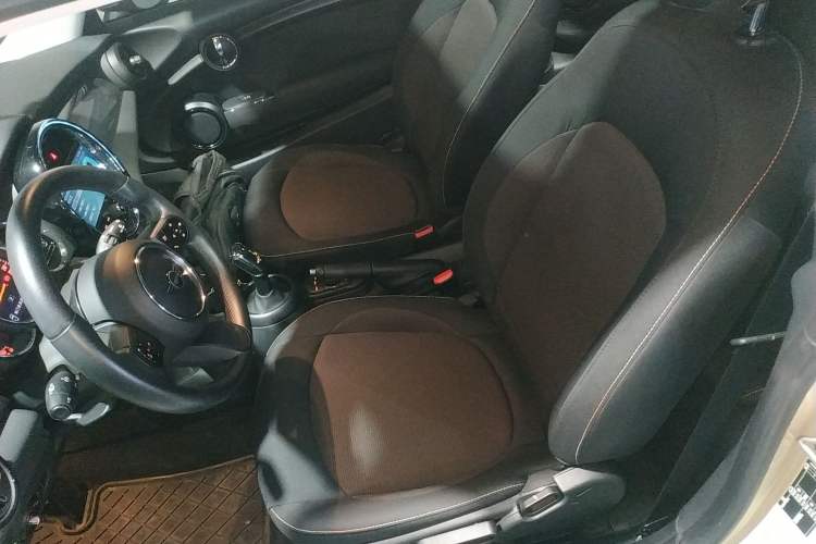 Used MINI MINI 2023 1.5T ONE