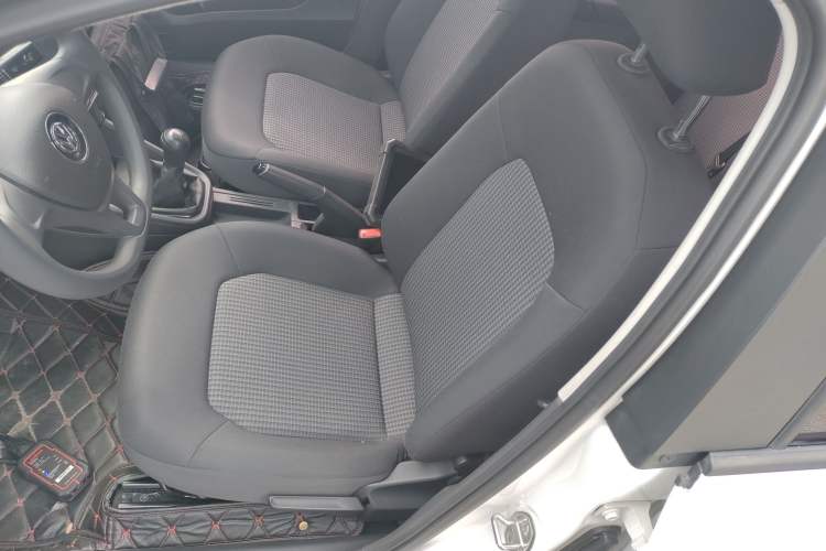 Used Volkswagen Santana 2016 1.6L Manual Fashion Edition
